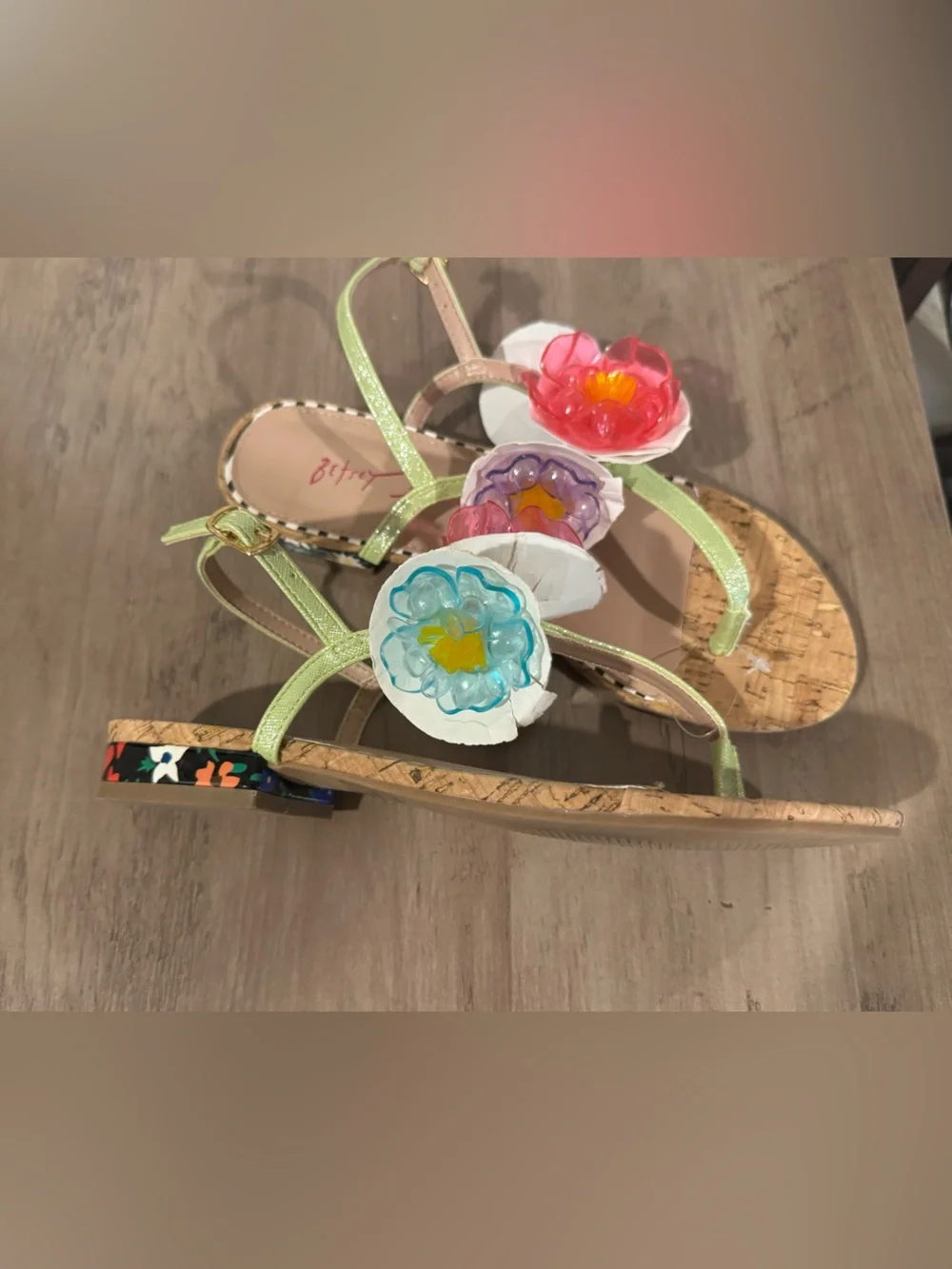 Betsey Johnson Jaydda Thong Lime Green Floral T-Strap Cork Sandals 6.5
